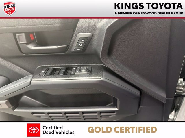 Certified 2025 Toyota 4Runner TRD Off-Road Premium AWD/4WD image 30