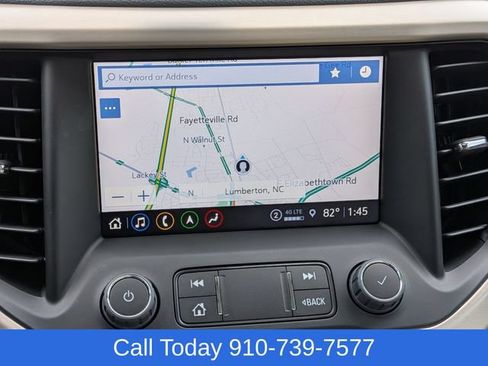 Used 2023 GMC Acadia Denali w/ Denali Ultimate Package FWD image 25
