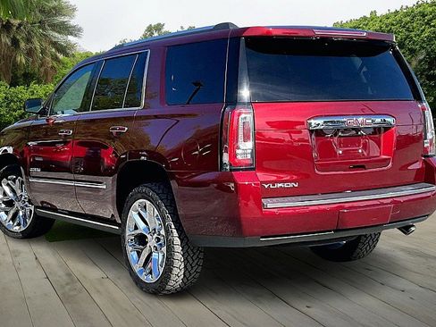 Used 2019 GMC Yukon Denali w/ Denali Ultimate Package image 12