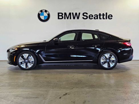 Certified 2023 BMW i4 eDrive35 RWD image 3