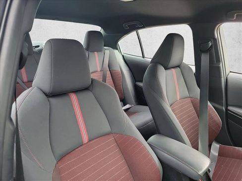 Used 2024 Toyota Corolla SE image 12