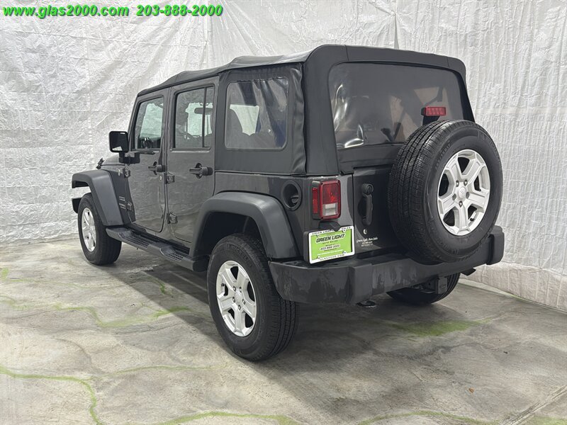 Used 2017 Jeep Wrangler Unlimited Sport w/ Connectivity Group AWD/4WD image 7