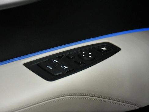 Used 2016 BMW i8 image 33