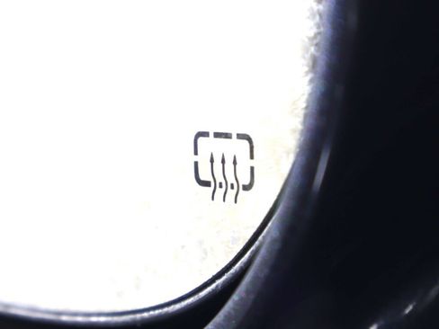 Used 2018 Dodge Challenger SXT image 25