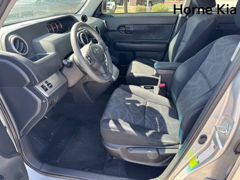 Used 2012 Scion xB image 10
