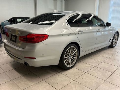 Used 2018 BMW 530i w/ Luxury Seating Package image 9