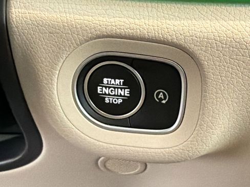 Used 2020 Mercedes-Benz GLE 350 4MATIC image 23