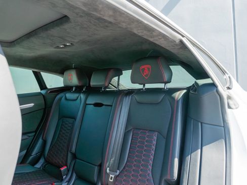 Used 2021 Lamborghini Urus AWD/4WD image 50