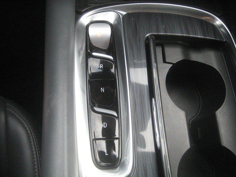 Used 2024 Buick Enclave Essence w/ Sport Touring Edition FWD image 19