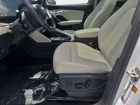 Certified 2025 Audi Q5 Premium w/ Convenience Package AWD/4WD image 21