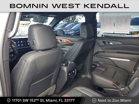 Used 2024 Chevrolet Traverse RS image 20