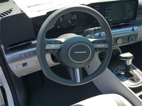 New 2026 Hyundai Kona SE image 14