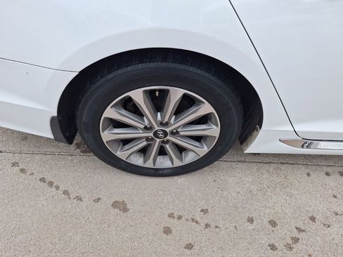 Used 2016 Hyundai Sonata Limited w/ Option Group 04 image 11