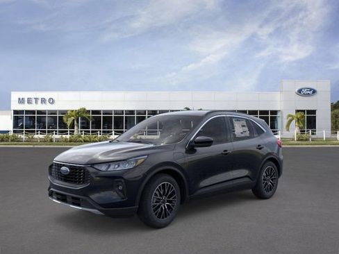 New 2025 Ford Escape SE image 1