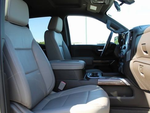 Used 2019 Chevrolet Silverado 1500 RST AWD/4WD image 19
