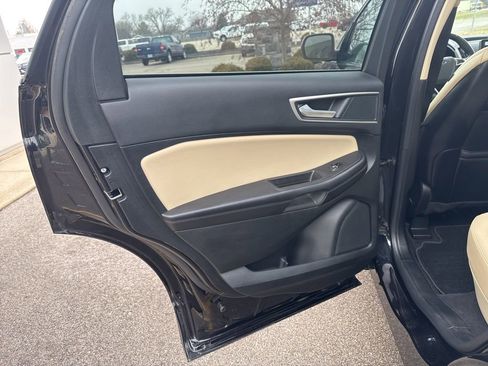 Used 2024 Ford Edge SEL w/ Convenience Package image 32