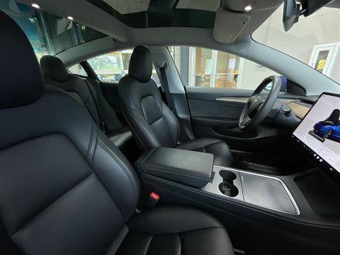 Used 2023 Tesla Model 3 Standard Range RWD image 26