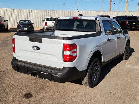 New 2025 Ford Maverick XLT w/ XLT Luxury Package image 4