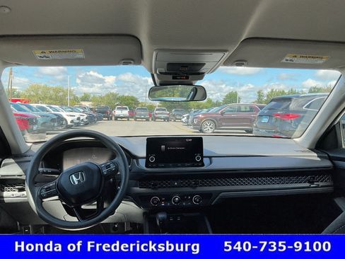 Used 2023 Honda Accord LX image 33