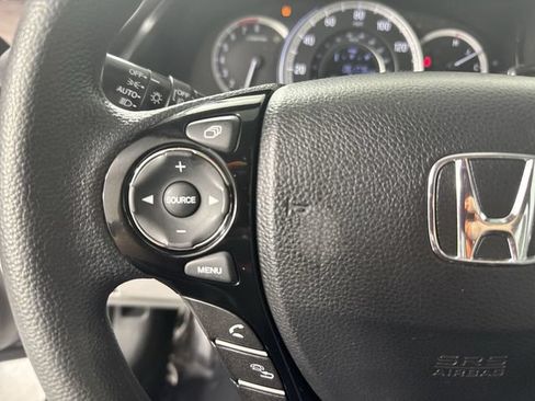 Used 2016 Honda Accord EX image 12