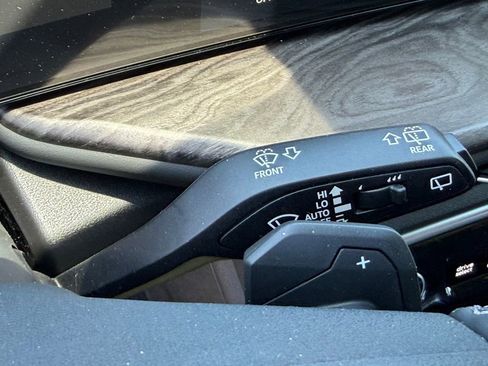 New 2025 Audi Q5 Premium AWD/4WD image 30