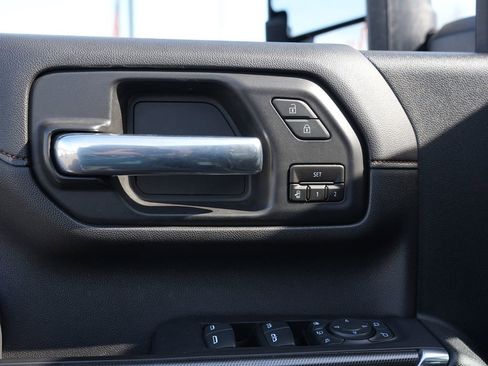 Used 2020 GMC Sierra 3500 AT4 w/ AT4 Premium Package image 17