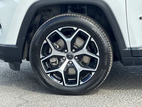 Used 2025 Jeep Compass Limited AWD/4WD image 26