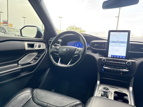 Used 2020 Ford Explorer ST w/ ST High-Performance Pack image 32