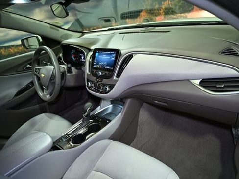 Used 2024 Chevrolet Malibu LT image 61