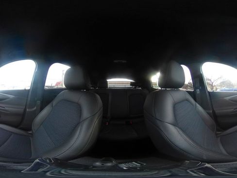 Used 2025 Buick Envista Preferred image 41