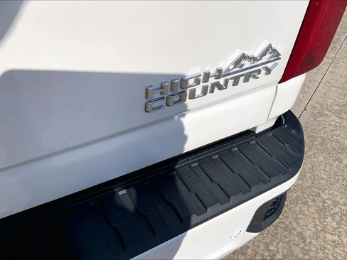 Used 2025 Chevrolet Silverado 3500 High Country w/ Technology Package image 10