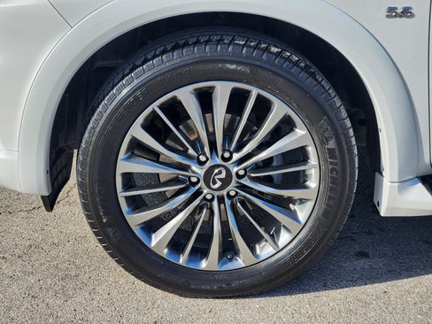 Used 2019 INFINITI QX80 Luxe w/ 22" Wheel Package RWD image 10