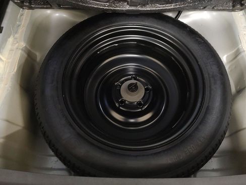 Used 2023 Honda HR-V LX image 31