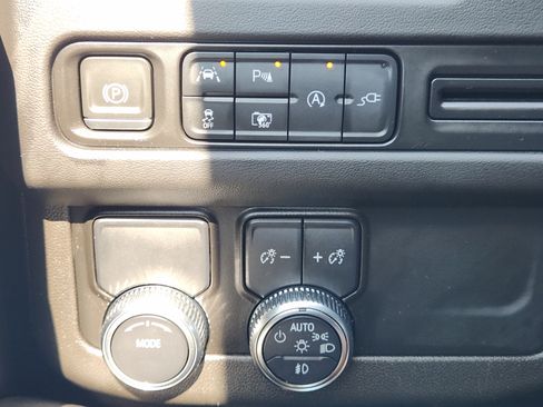 Used 2022 GMC Yukon SLT w/ SLT Premium Package RWD image 27
