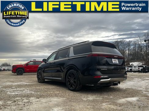 Used 2024 Kia Carnival SX image 6