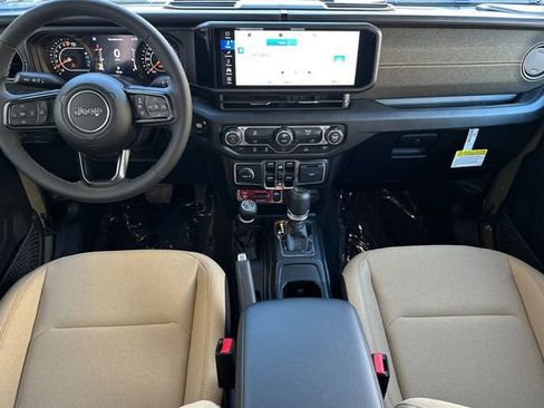 New 2026 Jeep Gladiator Willys AWD/4WD image 4