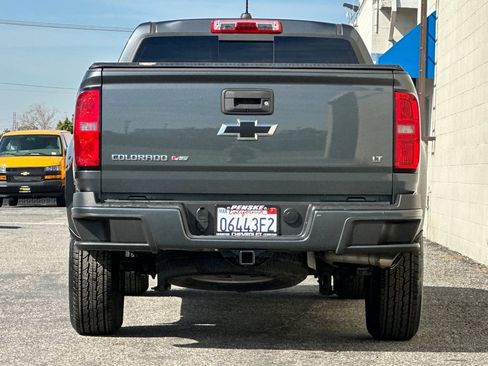 Certified 2017 Chevrolet Colorado LT w/ LT Convenience Package image 5