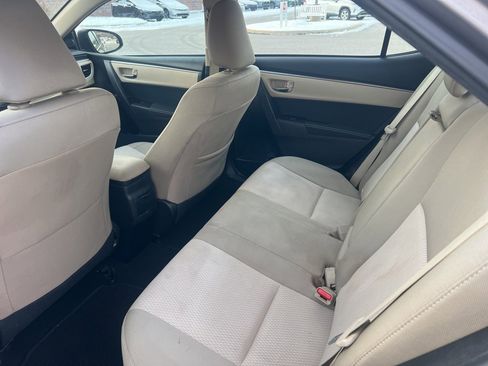 Used 2015 Toyota Corolla LE image 11
