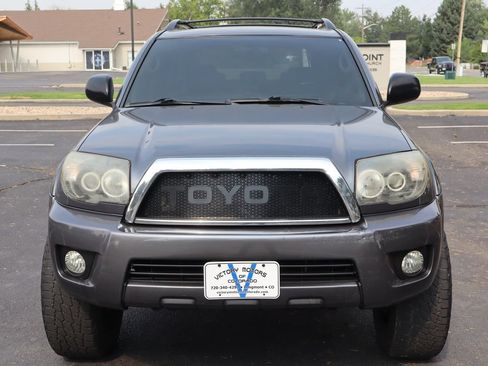 Used 2006 Toyota 4Runner SR5 AWD/4WD image 12