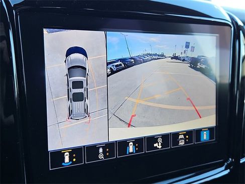 Used 2022 Chevrolet Traverse High Country w/ LPO, Cargo Package image 4