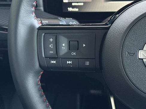 New 2025 Nissan Kicks SR w/ SR Premium Package image 27