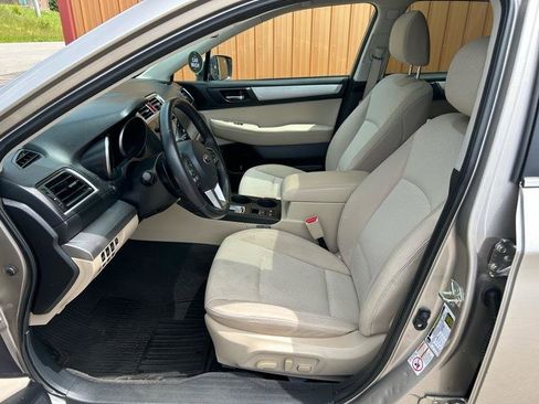 Used 2017 Subaru Outback 2.5i Premium AWD/4WD image 15