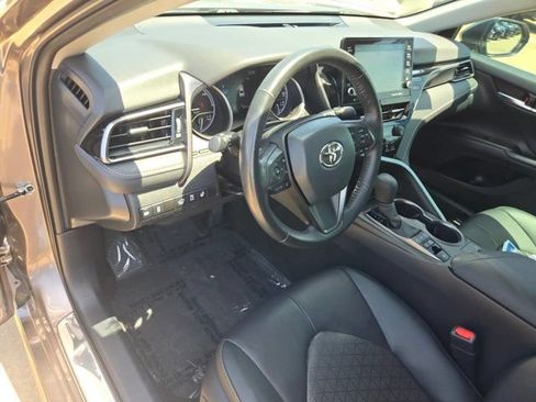 Used 2022 Toyota Camry XSE w/ Cold Weather Package FWD image 16