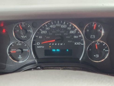 Used 2025 Chevrolet Express 3500 LS image 7