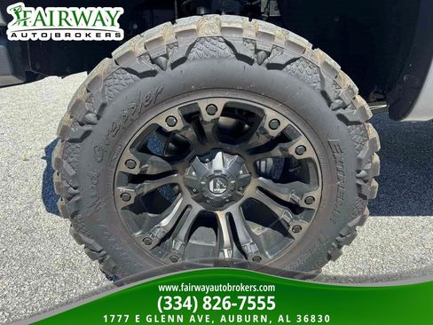 Used 2021 GMC Sierra 1500 AT4 w/ AT4 Premium Package AWD/4WD image 32