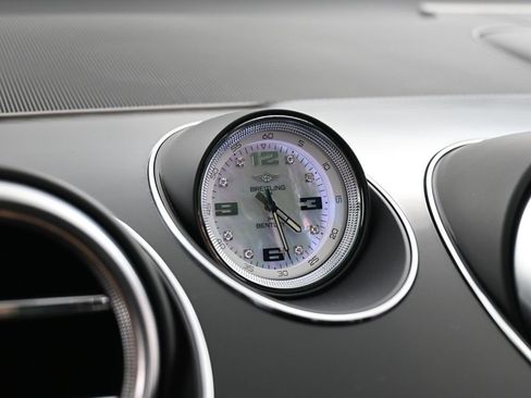 Certified 2020 Bentley Bentayga image 20
