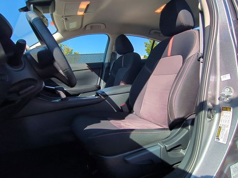 Used 2022 Nissan Sentra SR w/ Electronics Package image 27