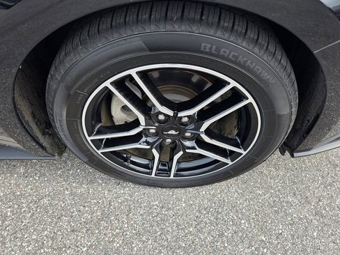 Used 2018 Ford Mustang Premium image 11