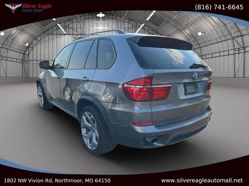Used 2011 BMW X5 xDrive35i image 3