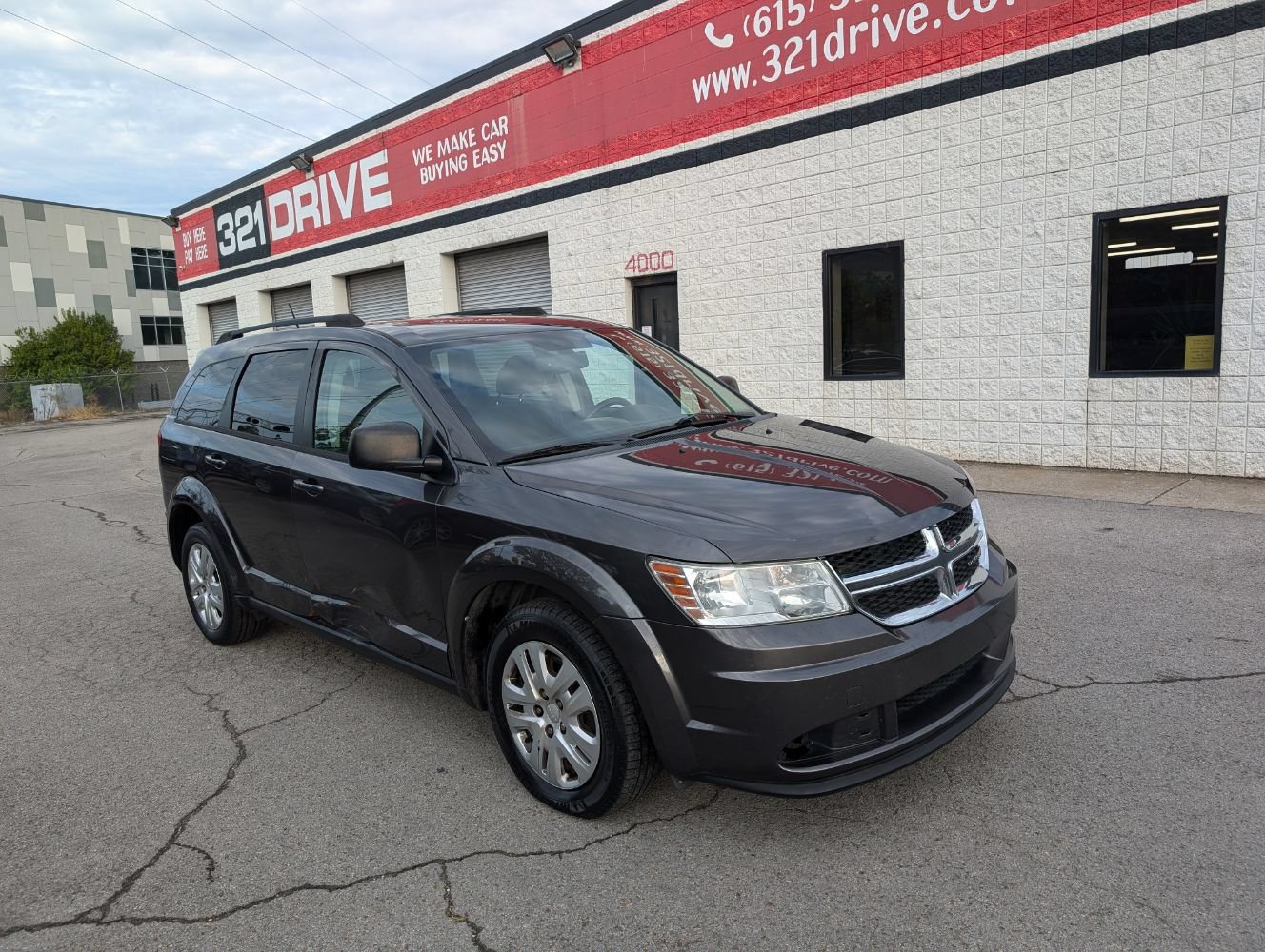 Used 2016 Dodge Journey SE w/ Flexible Seating Group FWD image 3